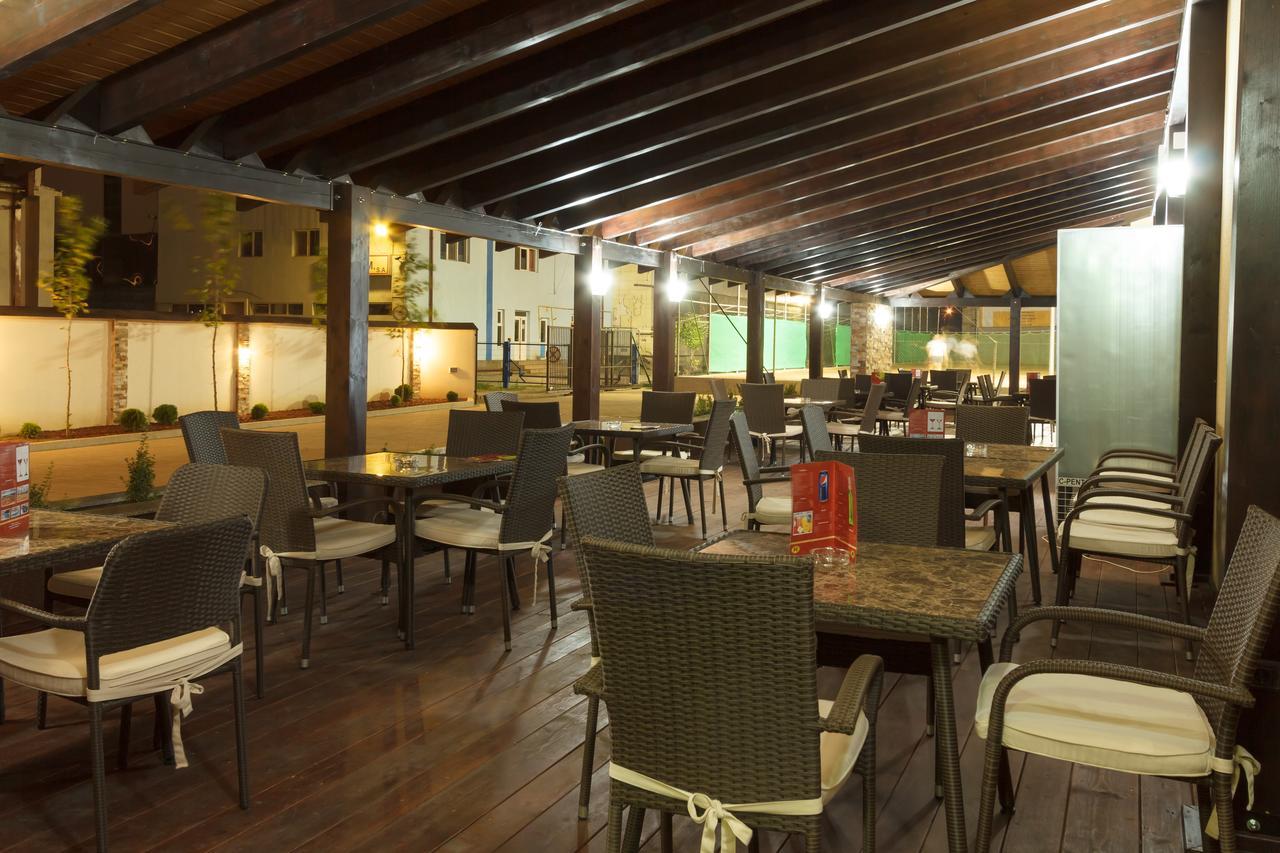 Ymy Hotels Târgu Jiu エクステリア 写真